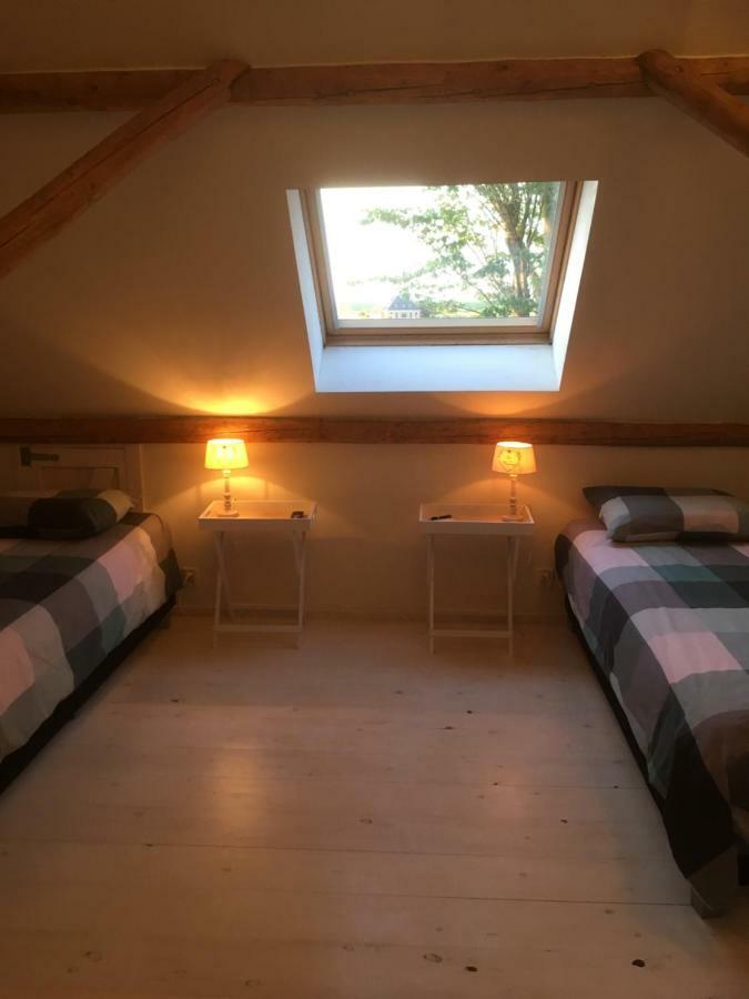 Bed and Breakfast De Hocht Nes  Exterior foto